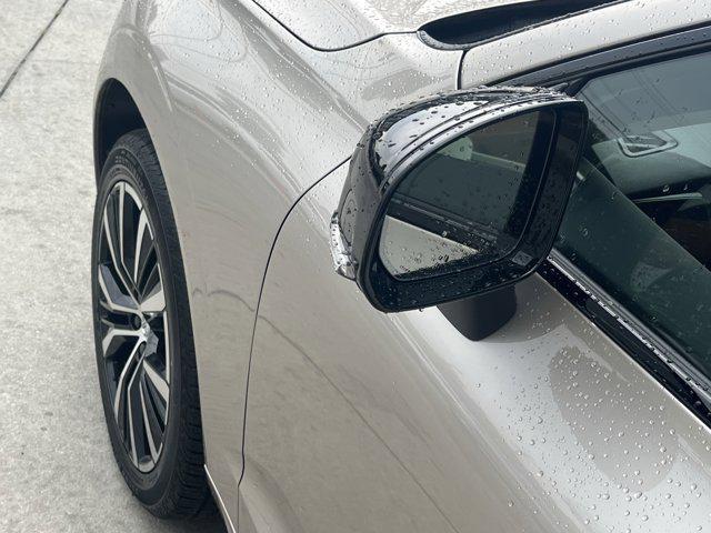 new 2025 Volvo XC60 car, priced at $55,360