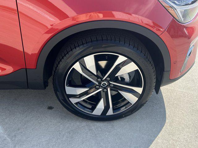 new 2025 Volvo XC40 car, priced at $51,565