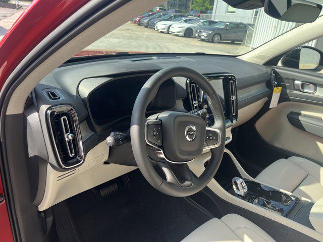 new 2025 Volvo XC40 car, priced at $51,565