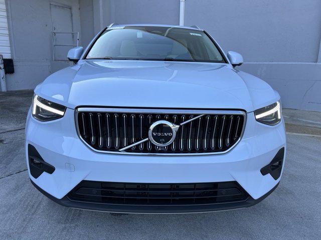 new 2025 Volvo XC40 car, priced at $49,790