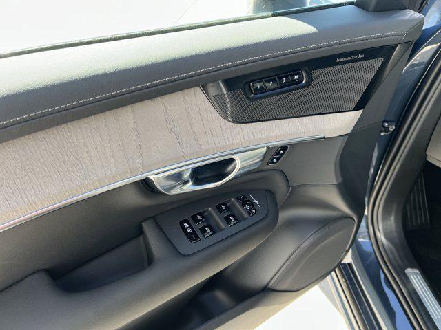 new 2025 Volvo XC90 Plug-In Hybrid car, priced at $82,405
