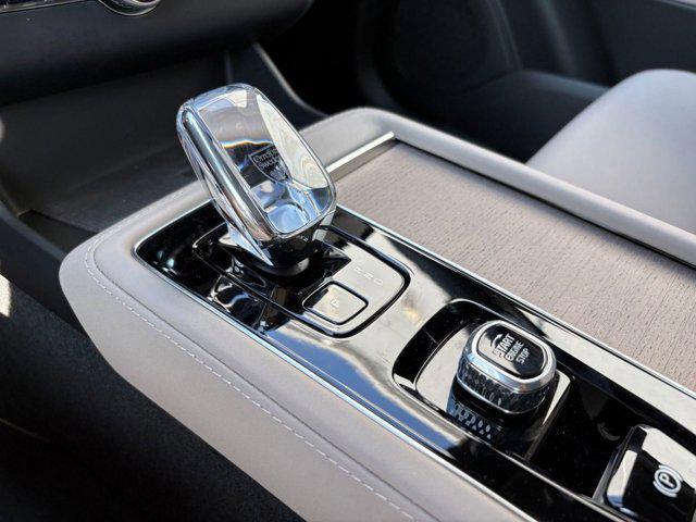 new 2026 Volvo XC90 car, priced at $71,825