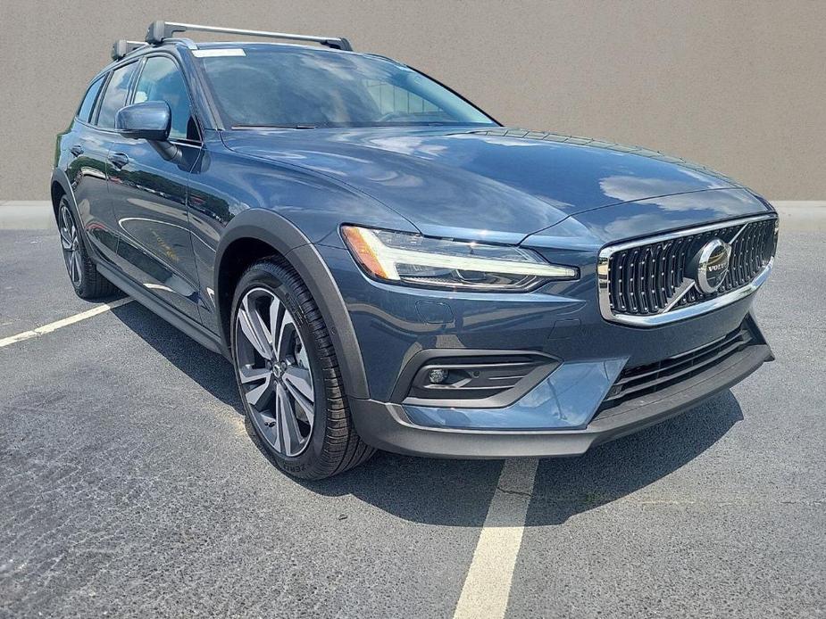 new 2024 Volvo V60 Cross Country car, priced at $55,685