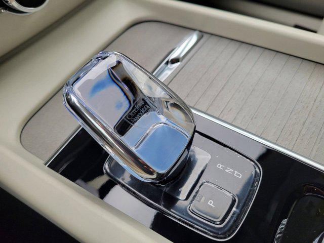 new 2024 Volvo XC60 car, priced at $60,040