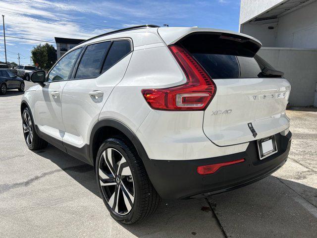 new 2025 Volvo XC40 car, priced at $49,440