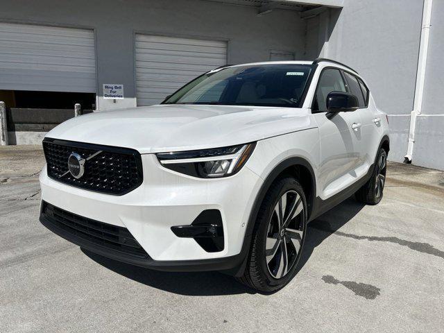 new 2025 Volvo XC40 car, priced at $49,440