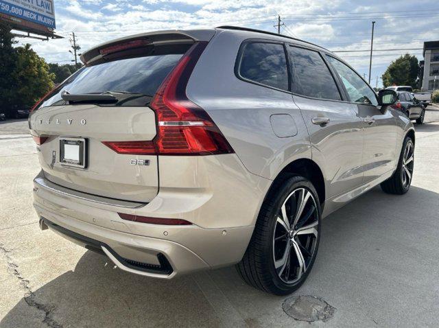 new 2025 Volvo XC60 car, priced at $59,885