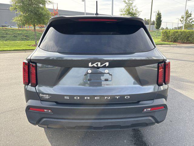 used 2022 Kia Sorento car, priced at $22,989