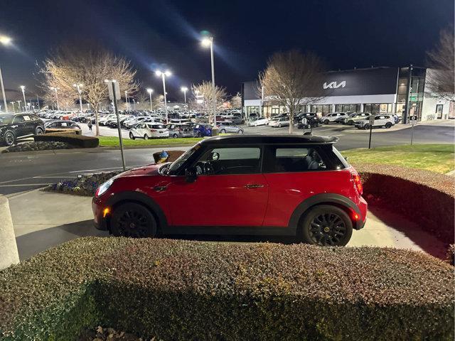 used 2022 MINI Hardtop car, priced at $21,969