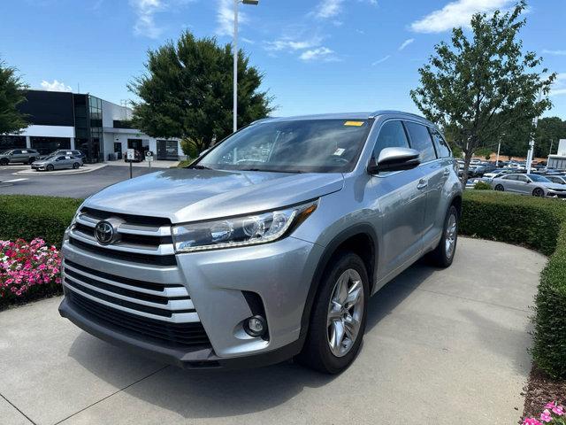 used 2019 Toyota Highlander car, priced at $28,989