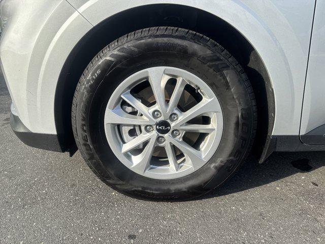 used 2023 Kia Carnival car, priced at $29,989
