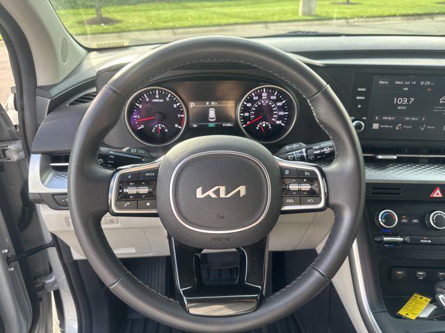 used 2023 Kia Carnival car, priced at $29,989