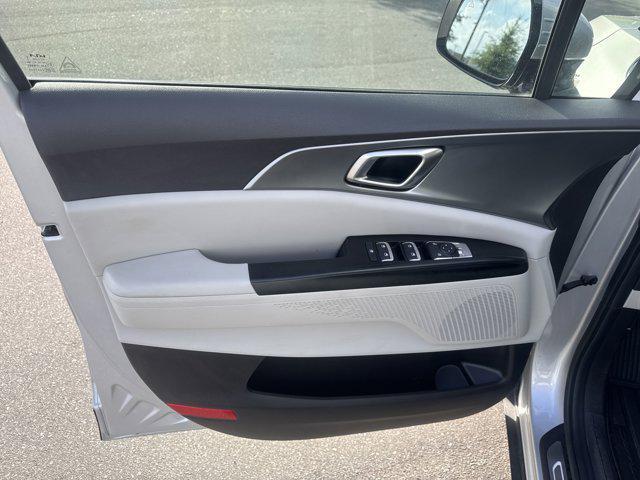 used 2023 Kia Carnival car, priced at $29,989