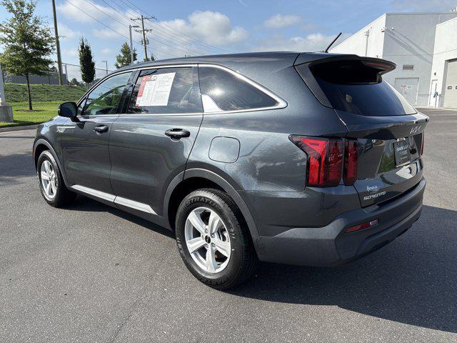 used 2023 Kia Sorento car, priced at $25,989
