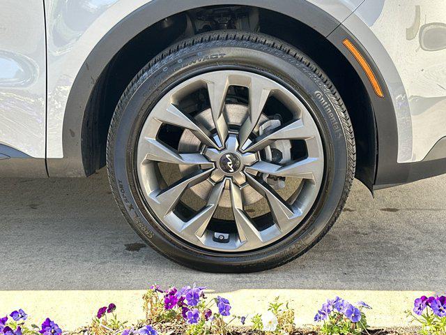 used 2022 Kia Sorento car, priced at $32,881