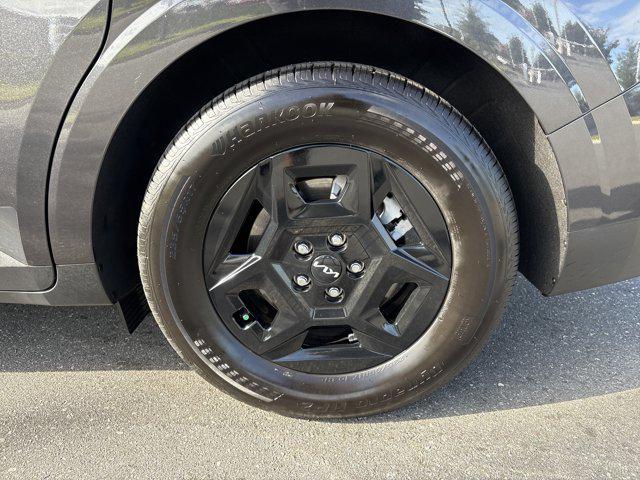used 2025 Kia Carnival car, priced at $38,691