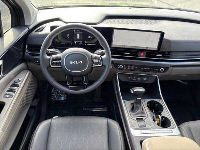 used 2025 Kia Carnival car, priced at $38,691