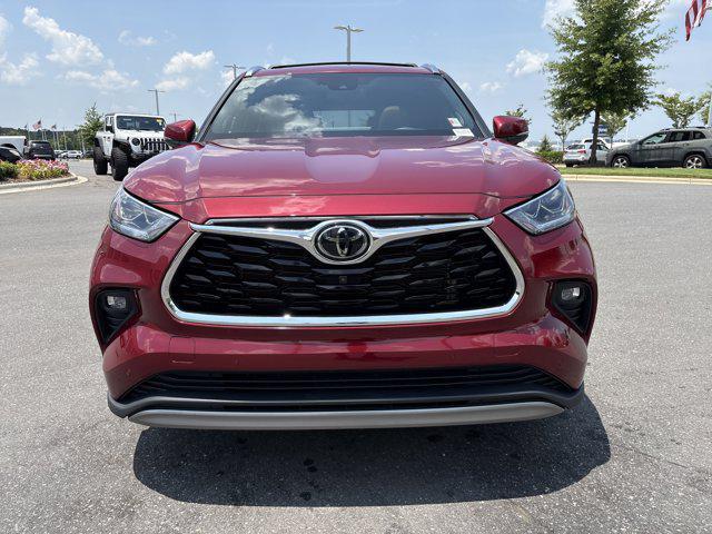 used 2023 Toyota Highlander car, priced at $44,989
