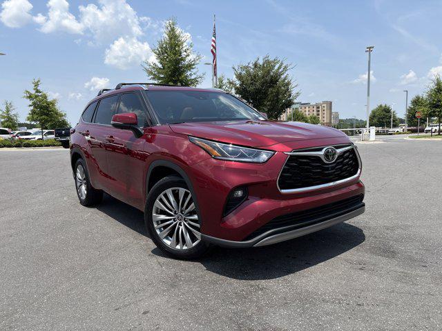 used 2023 Toyota Highlander car, priced at $44,989