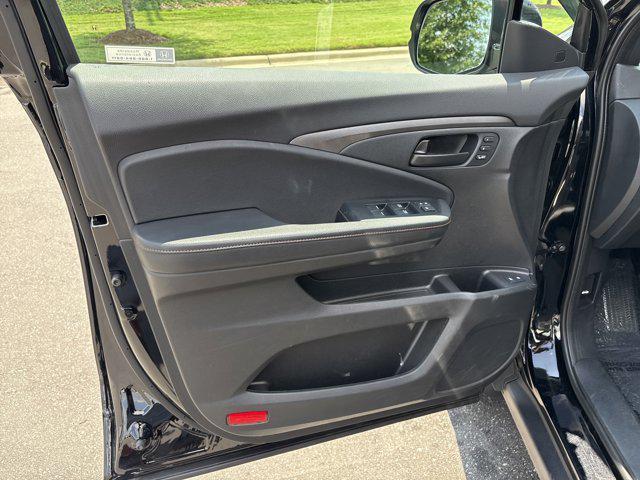 used 2022 Honda Passport car, priced at $31,989