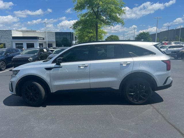 used 2022 Kia Sorento car, priced at $31,989