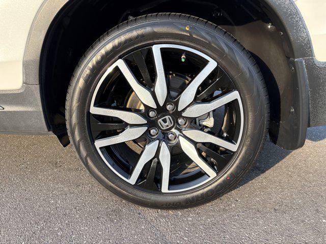 used 2022 Honda Pilot car, priced at $37,989