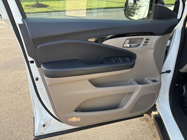 used 2022 Honda Pilot car, priced at $37,989