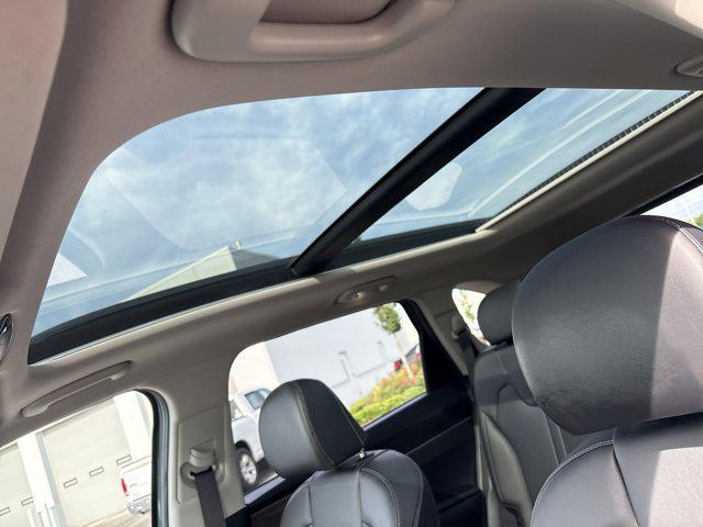 used 2022 Kia Sorento car, priced at $32,989