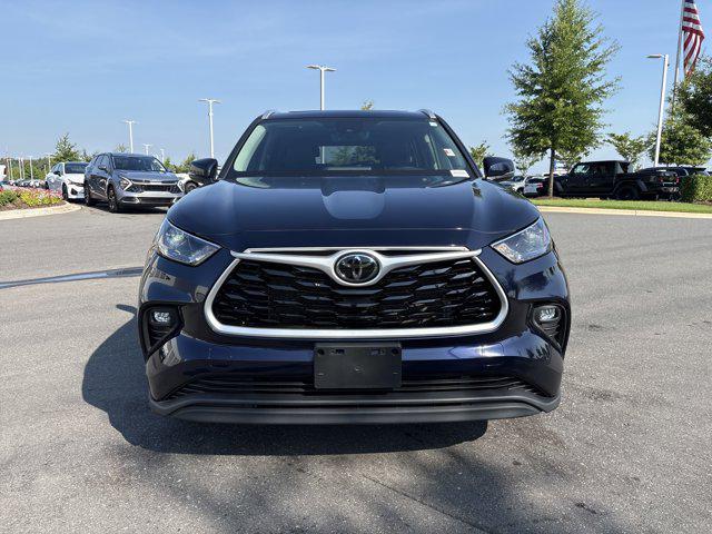 used 2022 Toyota Highlander car, priced at $37,469
