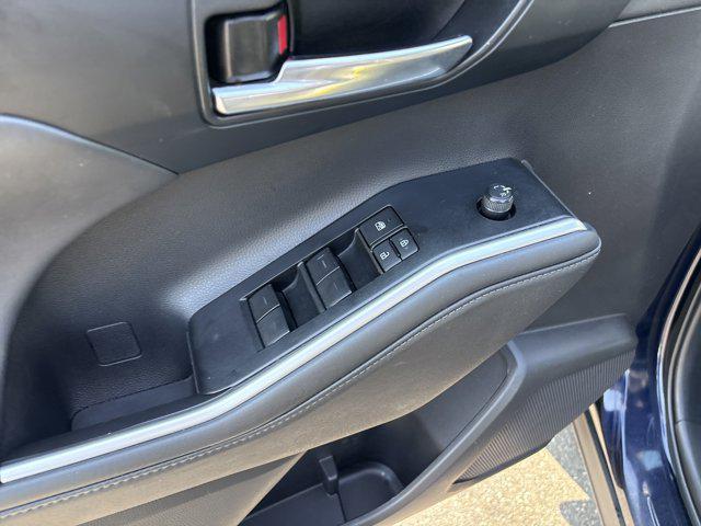 used 2022 Toyota Highlander car, priced at $37,469