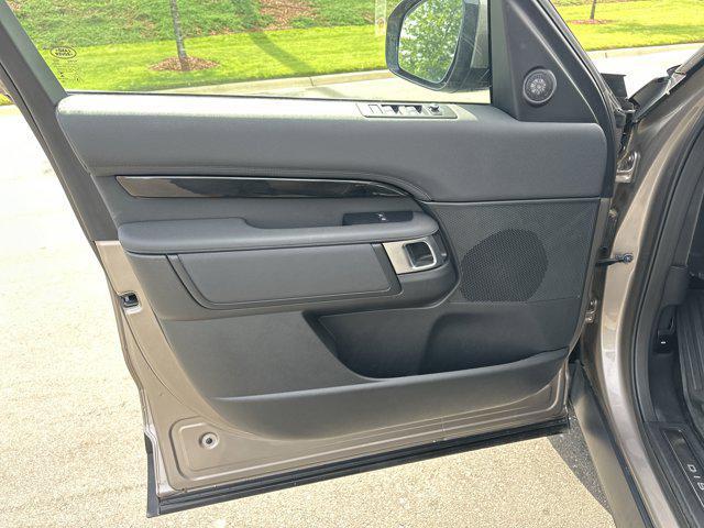 used 2022 Land Rover Discovery car, priced at $33,989