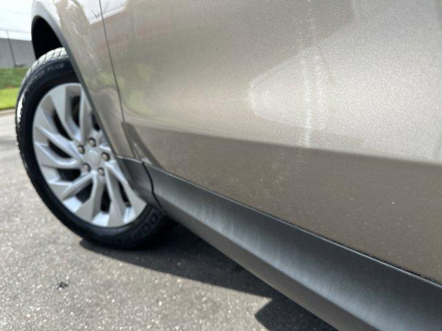 used 2022 Land Rover Discovery car, priced at $33,989