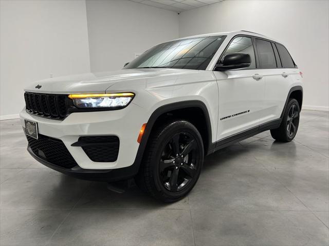 used 2022 Jeep Grand Cherokee car, priced at $32,988
