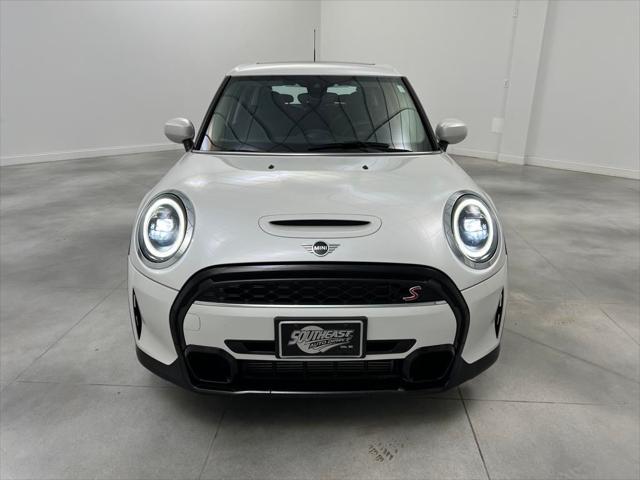 used 2024 MINI Hardtop car, priced at $25,819