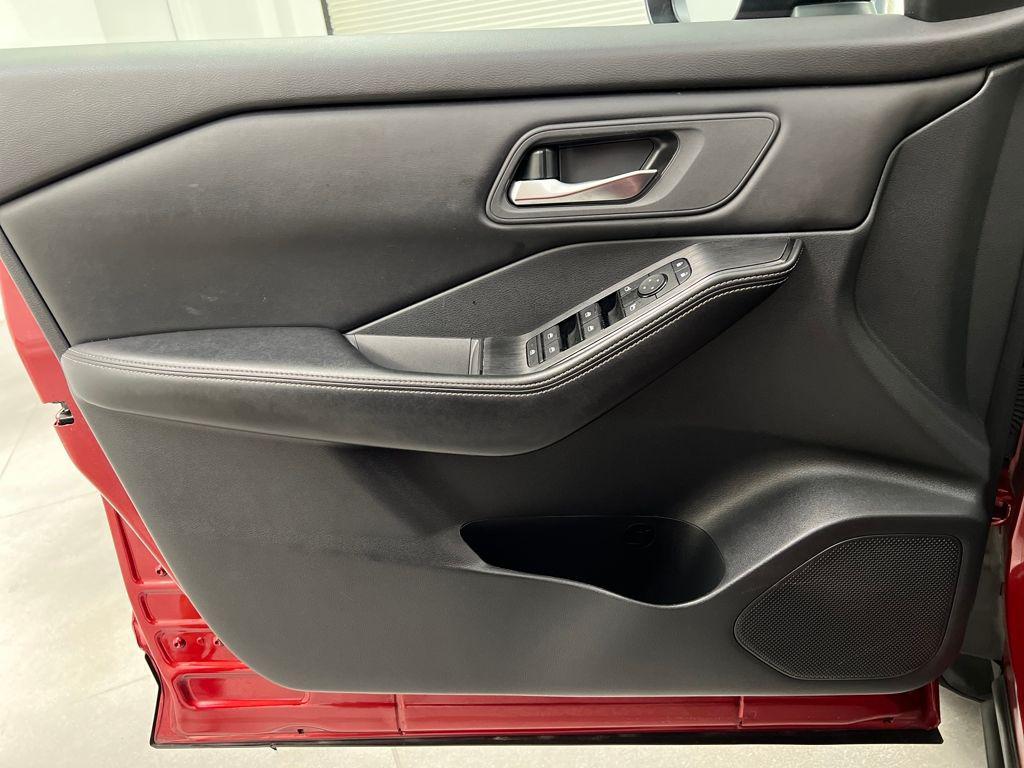 used 2024 Nissan Rogue car, priced at $22,189