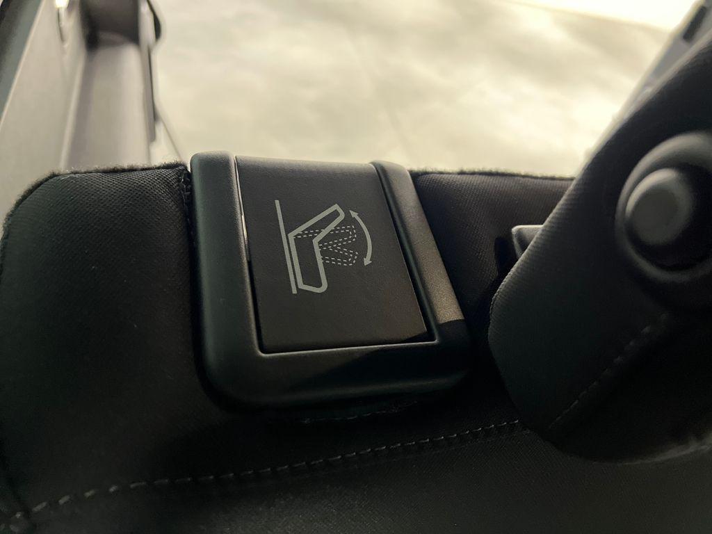 used 2025 Ford Bronco car, priced at $40,589