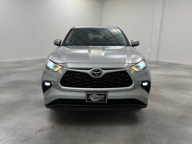 used 2024 Toyota Highlander car, priced at $36,821