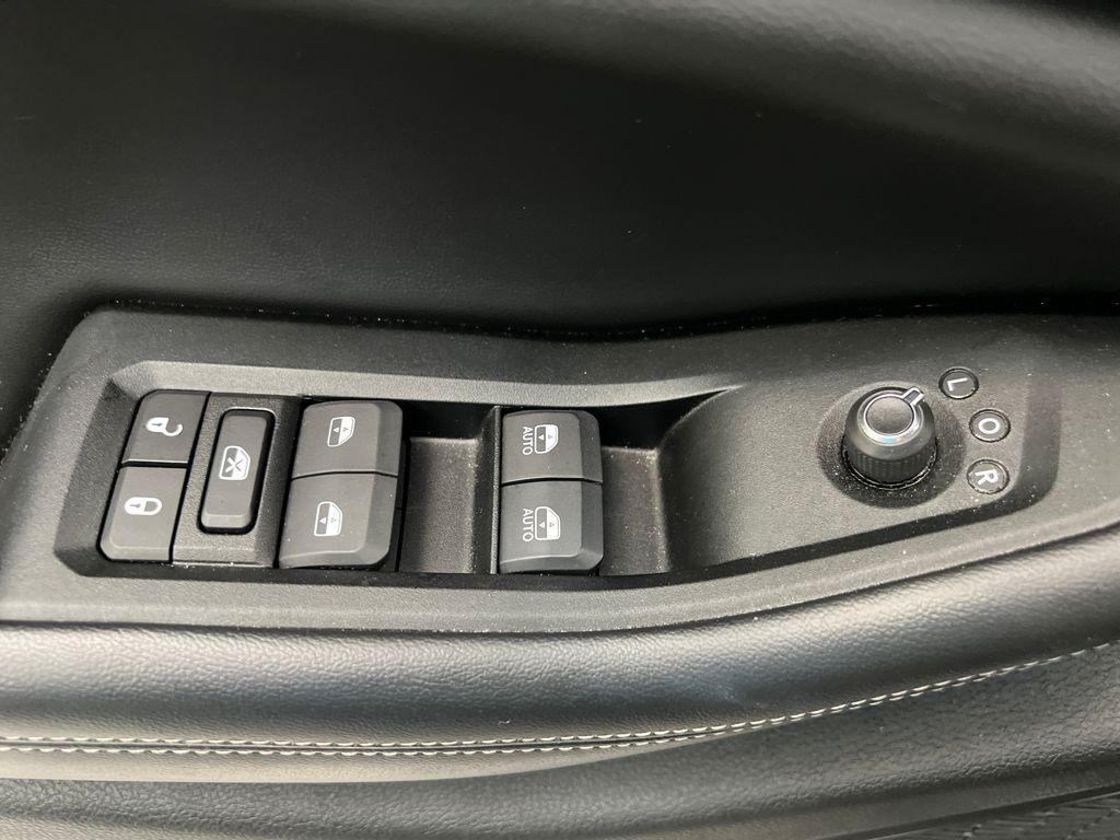 used 2024 Jeep Grand Cherokee L car, priced at $31,789