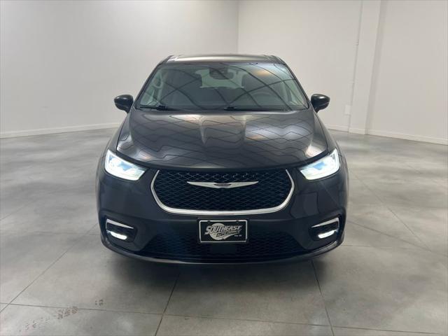 used 2023 Chrysler Pacifica car, priced at $24,189