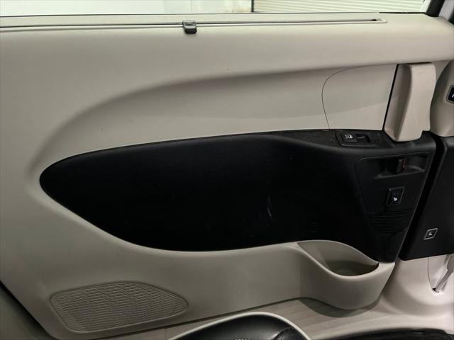 used 2023 Chrysler Pacifica car, priced at $29,959