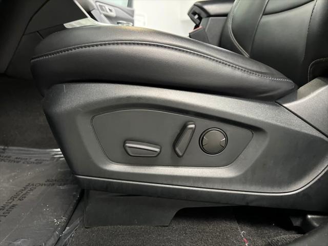 used 2024 Ford Explorer car, priced at $30,289