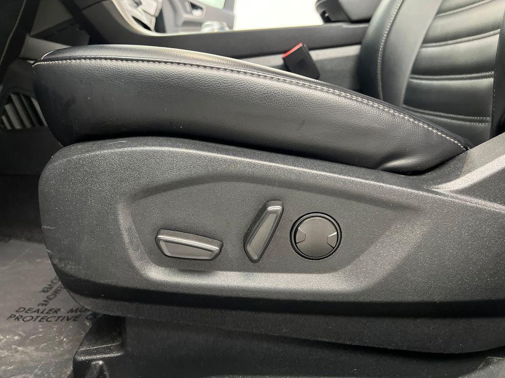 used 2024 Ford Edge car, priced at $21,989