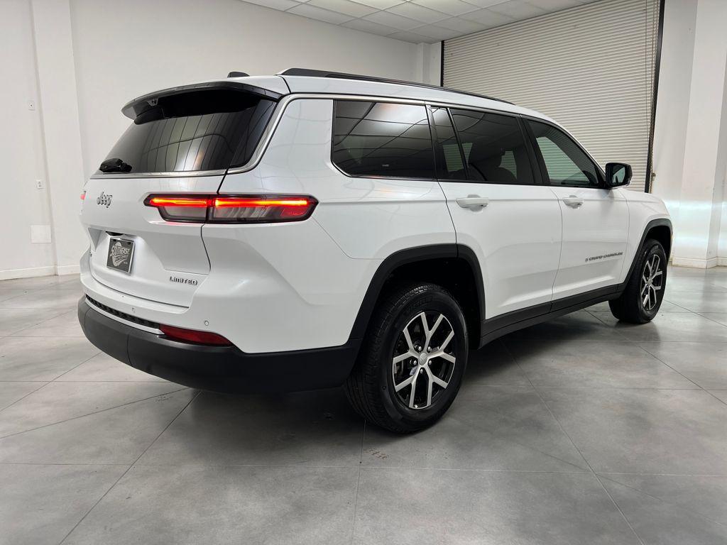 used 2024 Jeep Grand Cherokee L car, priced at $35,889