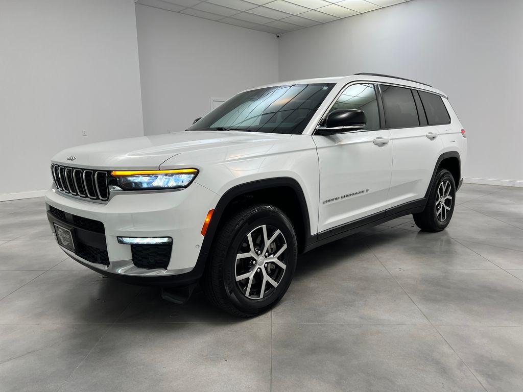 used 2024 Jeep Grand Cherokee L car, priced at $35,889