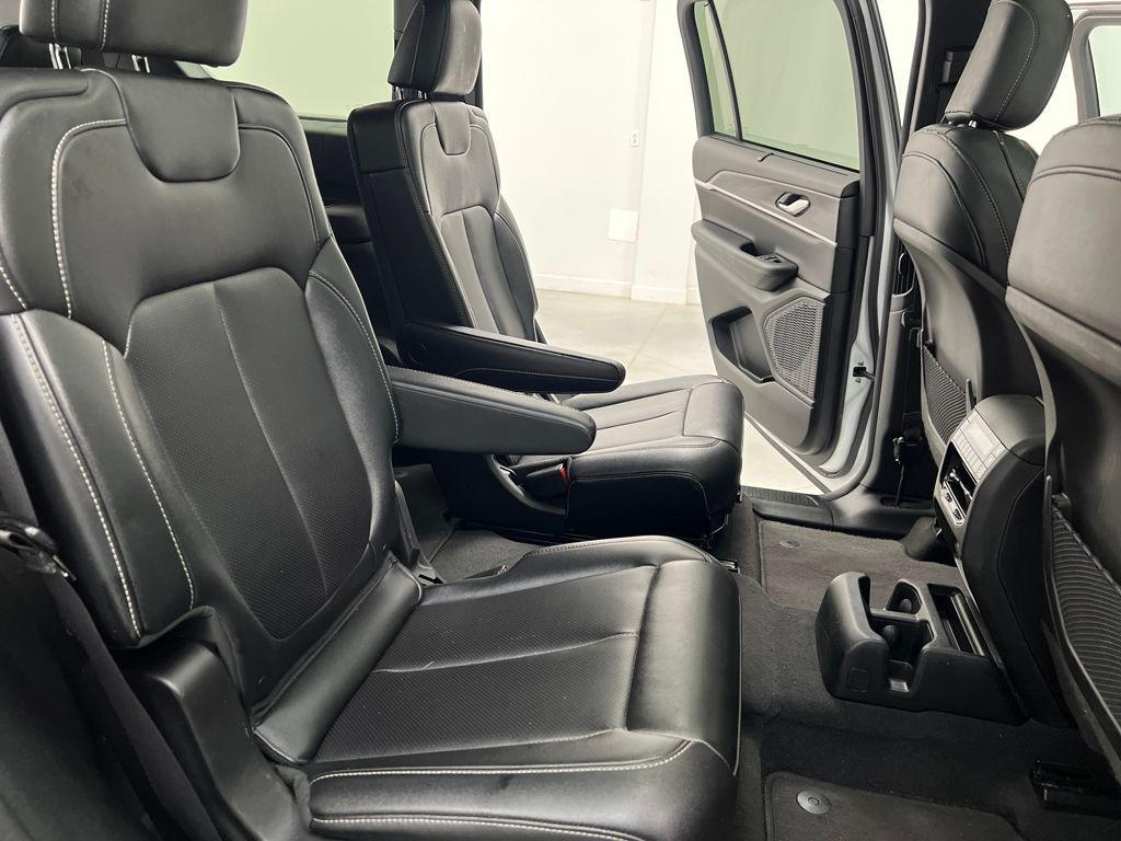 used 2024 Jeep Grand Cherokee L car, priced at $35,889
