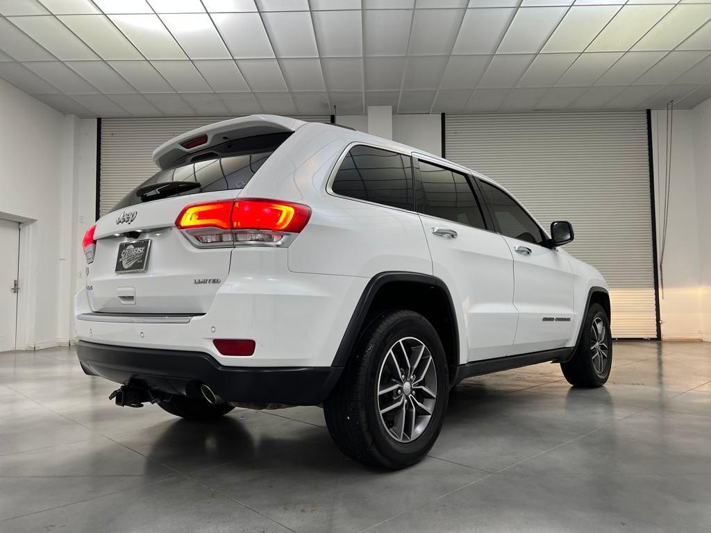 used 2017 Jeep Grand Cherokee car, priced at $16,489