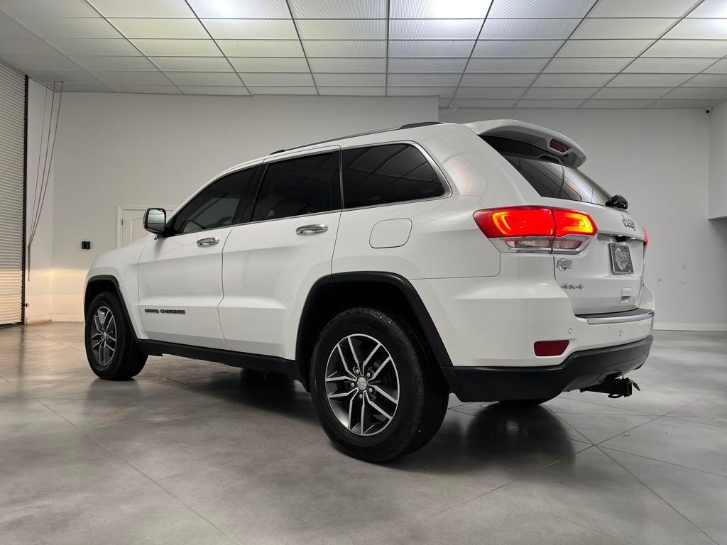 used 2017 Jeep Grand Cherokee car, priced at $16,489