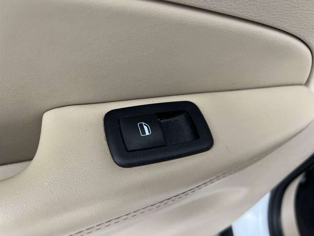 used 2017 Jeep Grand Cherokee car, priced at $16,489