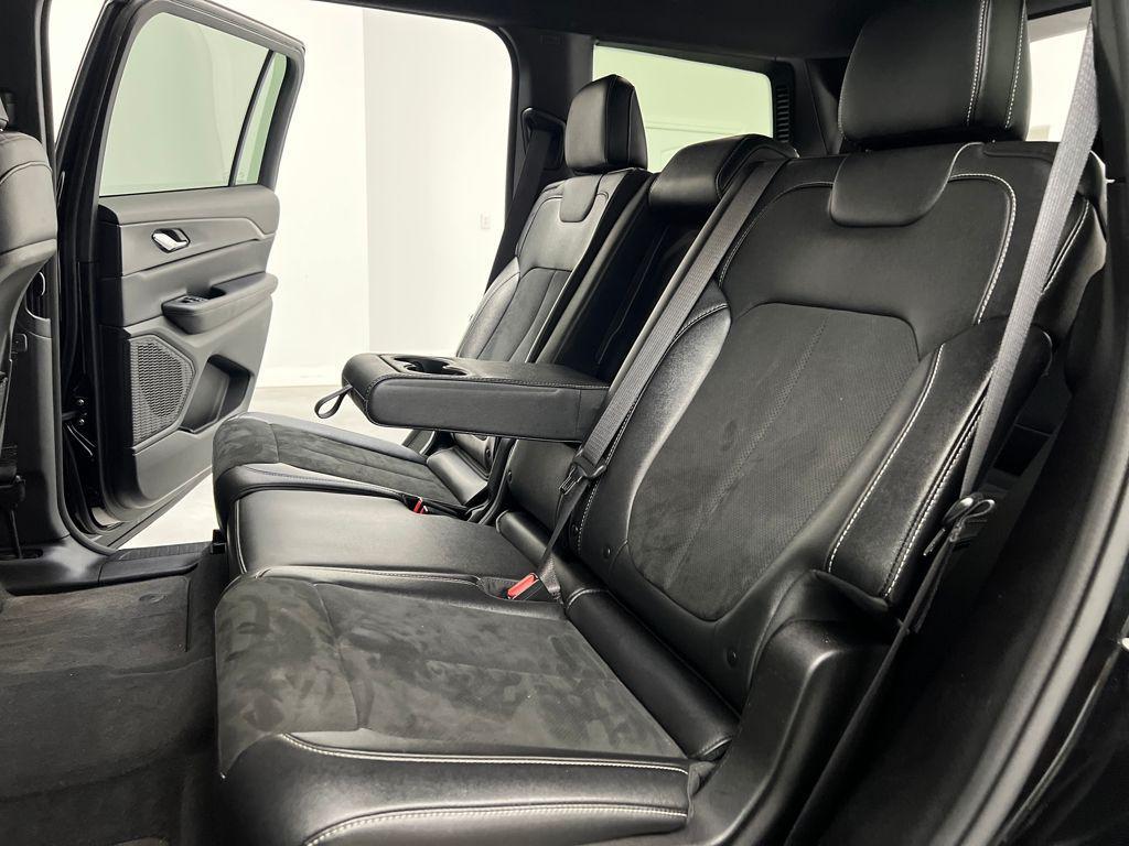 used 2024 Jeep Grand Cherokee L car, priced at $30,689