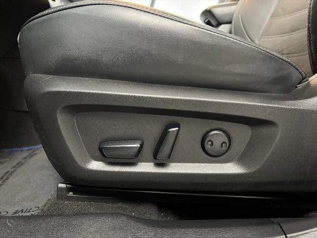 used 2023 Mitsubishi Outlander PHEV car, priced at $27,978